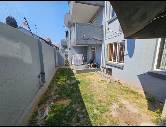 3 BEDROOM SECTIONAL TITLE FOR SALE IN LINMEYER